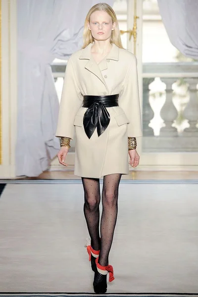 Look 4